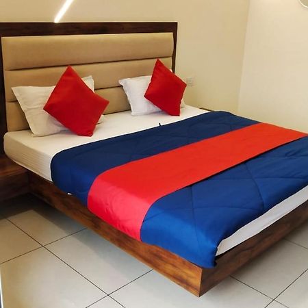 Hotel Kailash Virpur Esterno foto