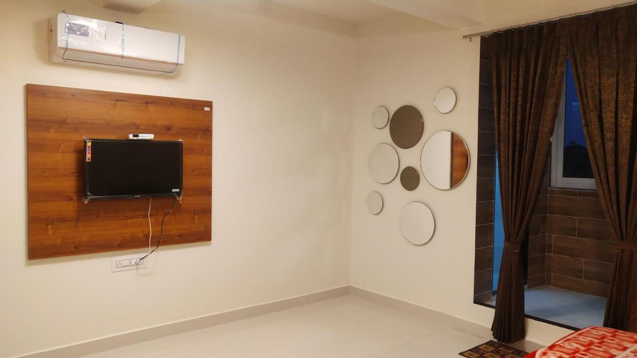 Hotel Kailash Virpur Esterno foto
